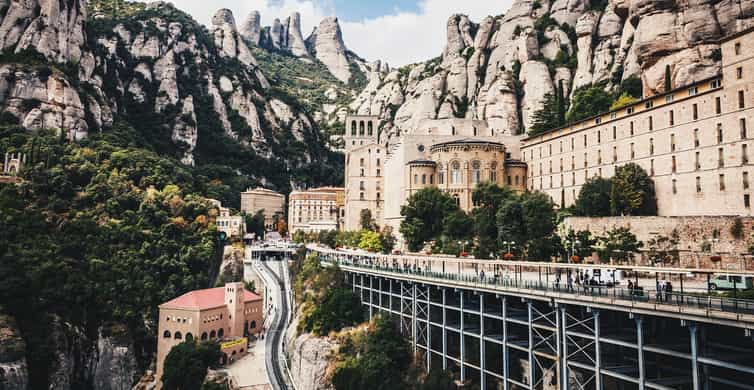 From Barcelona: Montserrat Royal Basilica Guided Tour