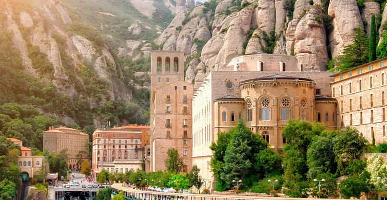 From Barcelona: Montserrat Monastery & Natural Park Hike