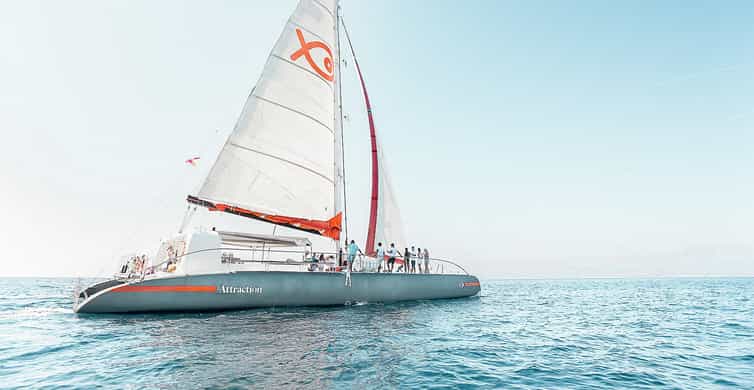 Bay of Palma: Catamaran Excursion including Lunch and Drinks