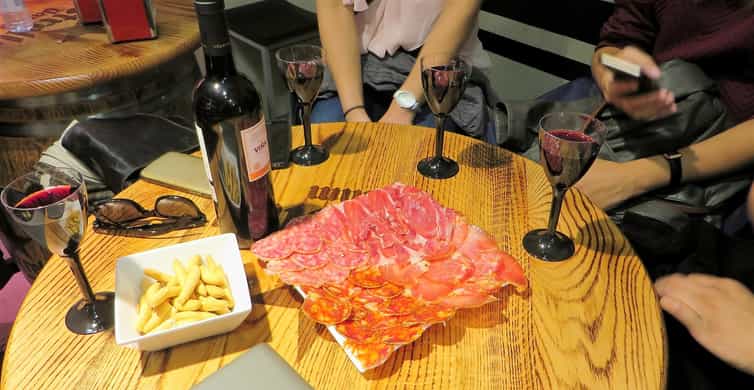 Madrid: 2.5-Hour Wine Tasting, Ham & Tapas Tour