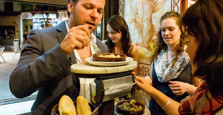 Madrid: Wine and Tapas Walking Tour