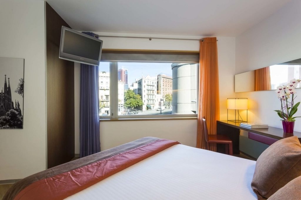 Ayre Hotel Gran Via room