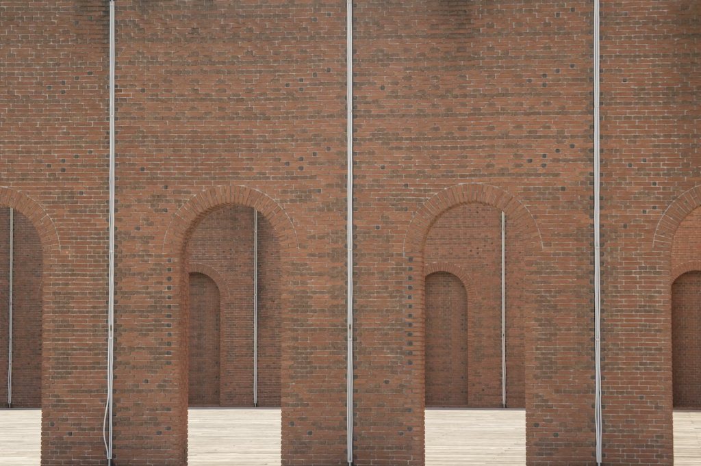 Image-of-Azkuna-Zentroa-Wall