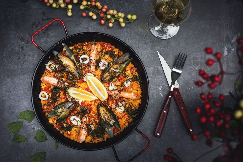 colorful-seafood-paella
