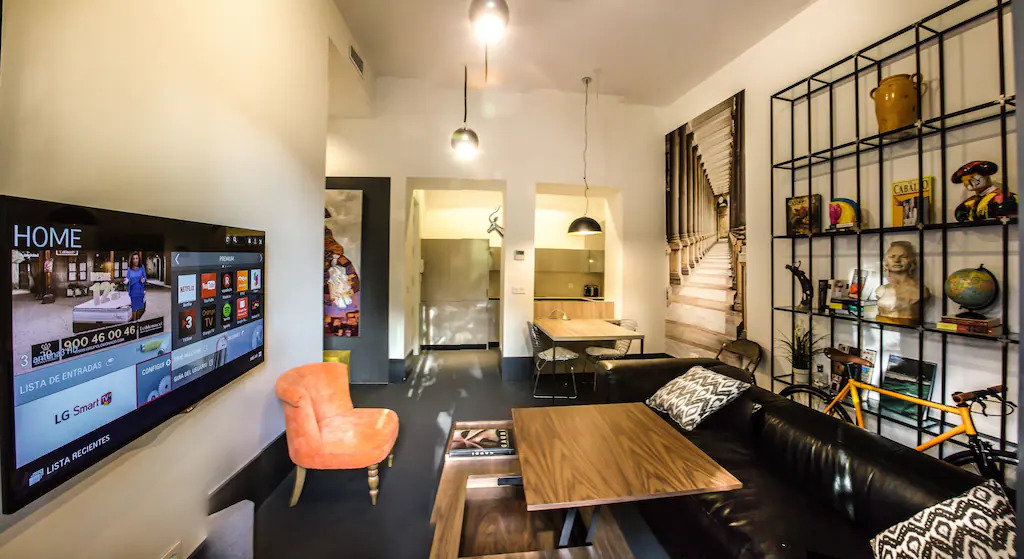 Living room of deluxe apartment in central Seville