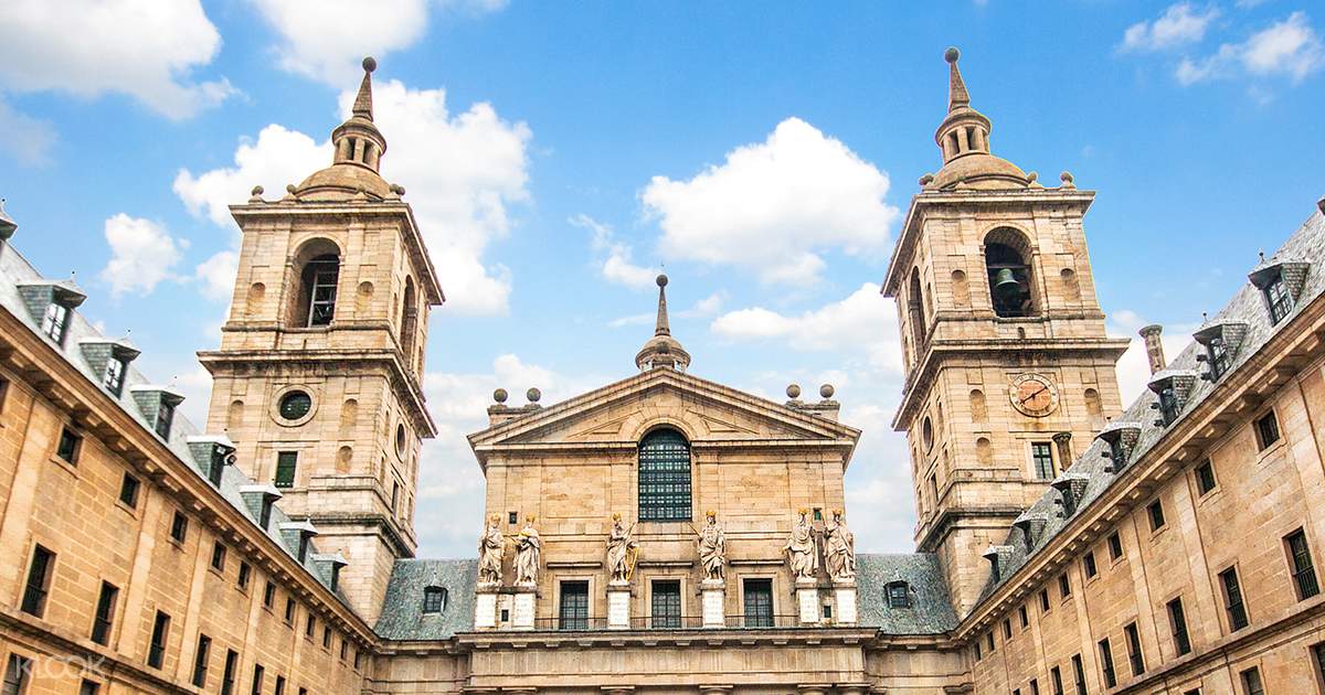El Escorial Monastery & The Valley of the Fallen Day Tour