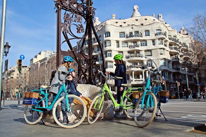 Gaudi E-Bike Tour Barcelona