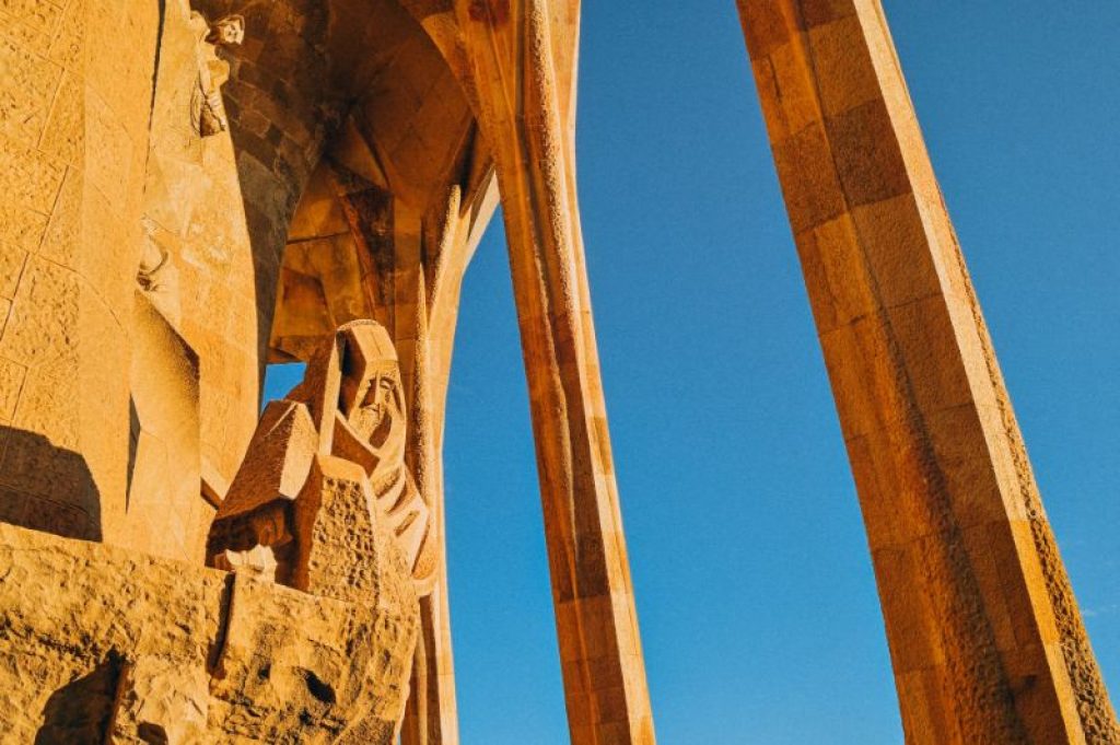 sagrada familia detail