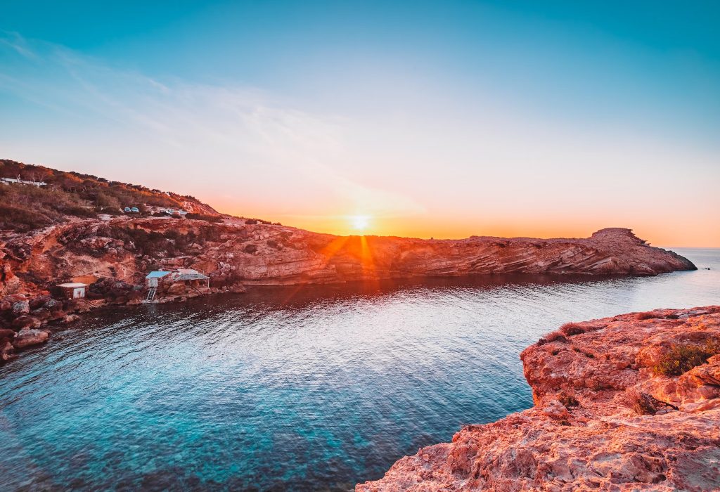 Image-of-beautiful-Ibiza-at-sunset