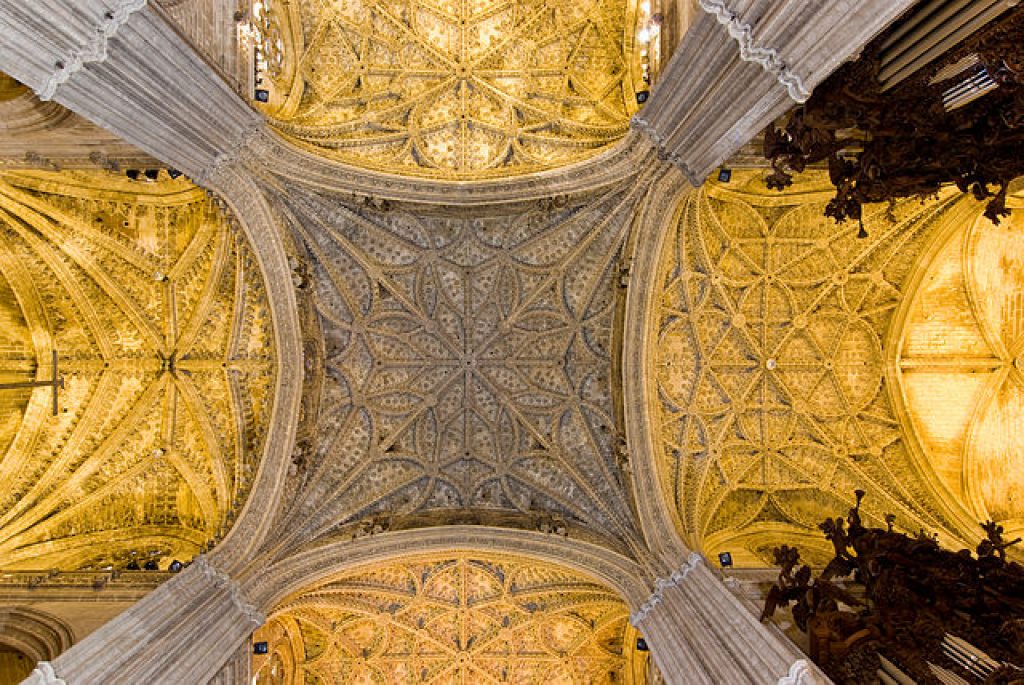 seville-cathedral-interior