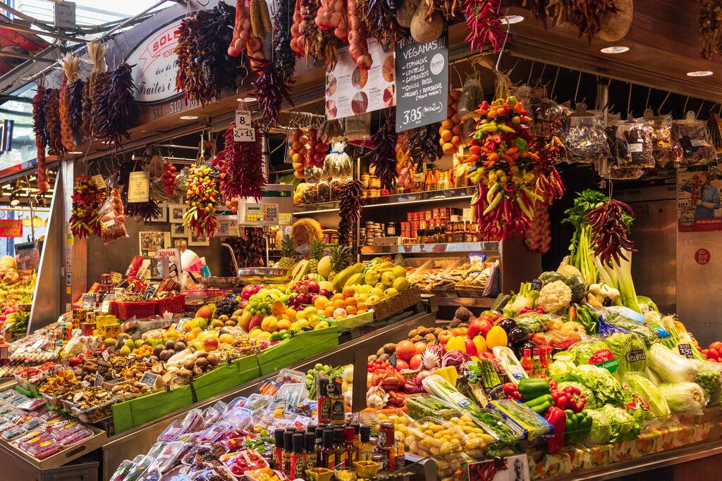 la-boqueria-market-in-las-rambla-barcelona