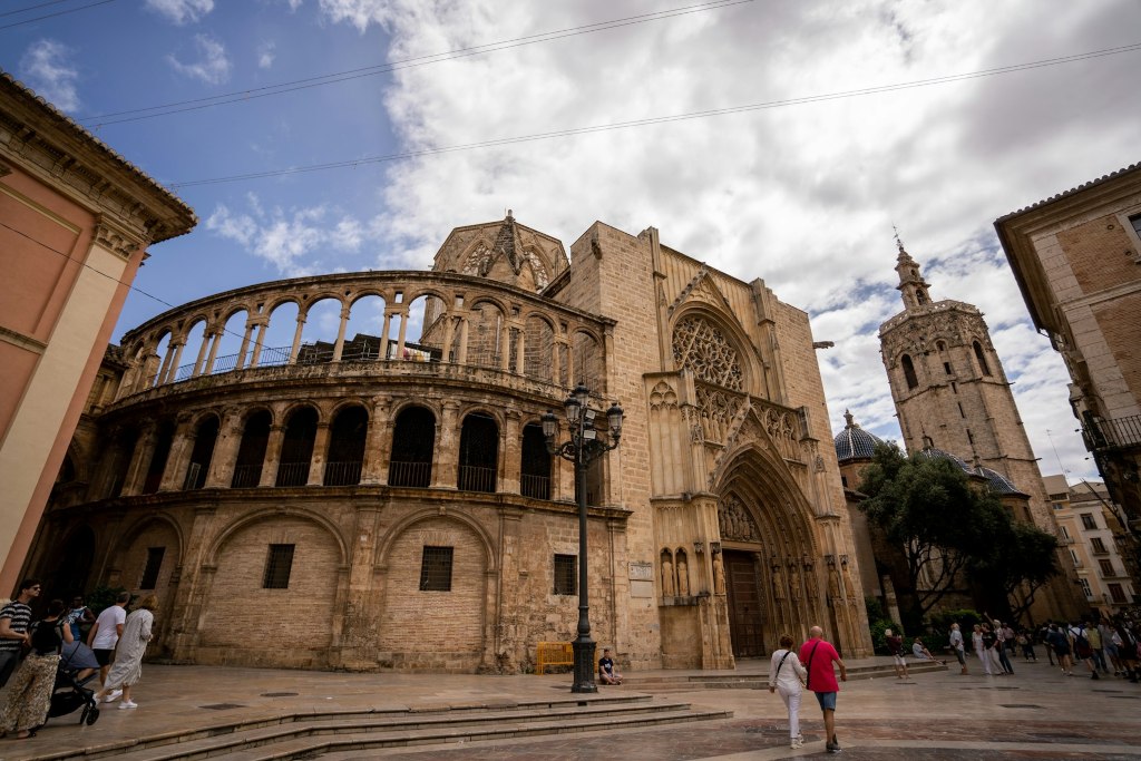 madrid valencia day trip tour