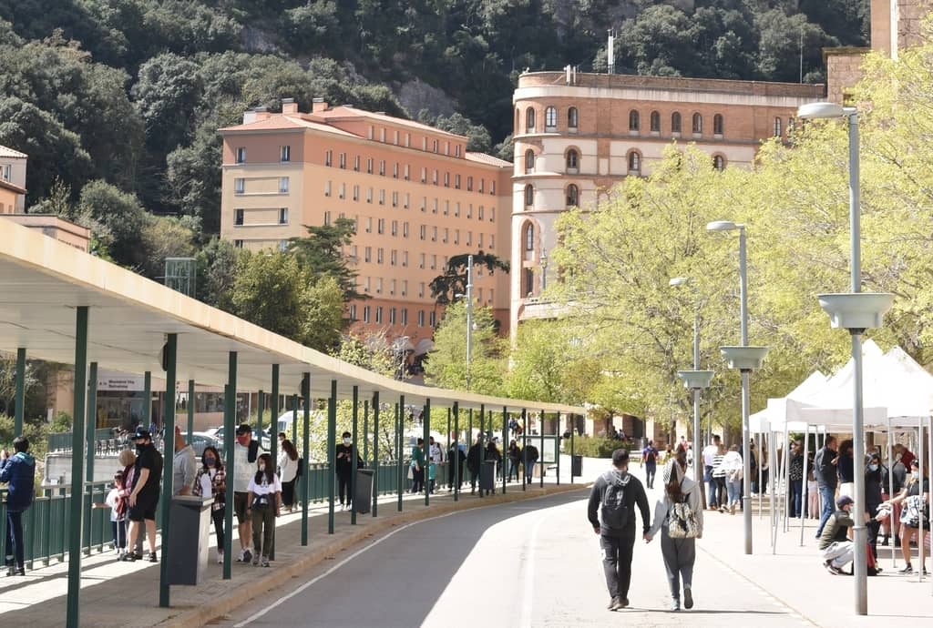 Tourists at Montserrat