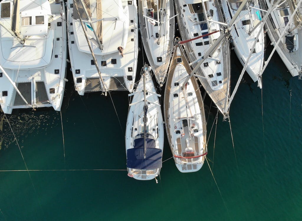 Image of moored yachts in Valencia.