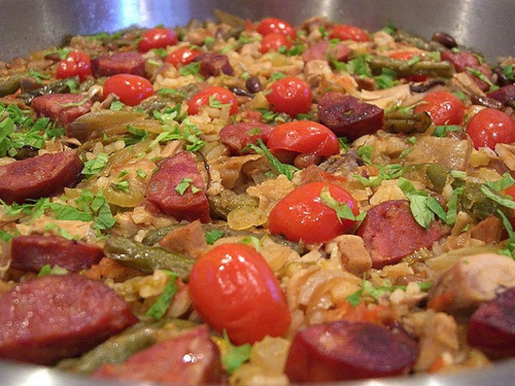 dish-in-tapas-bar-malaga