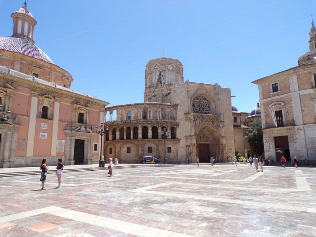 Piazza streets in Valencia