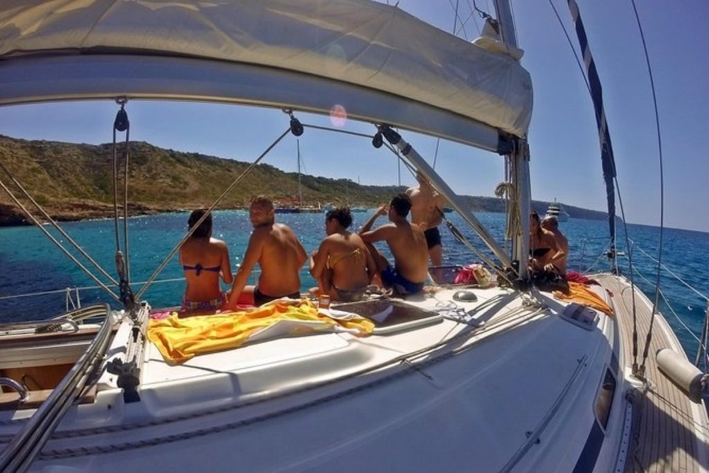 Guests enjoying a sailing tour in Palma