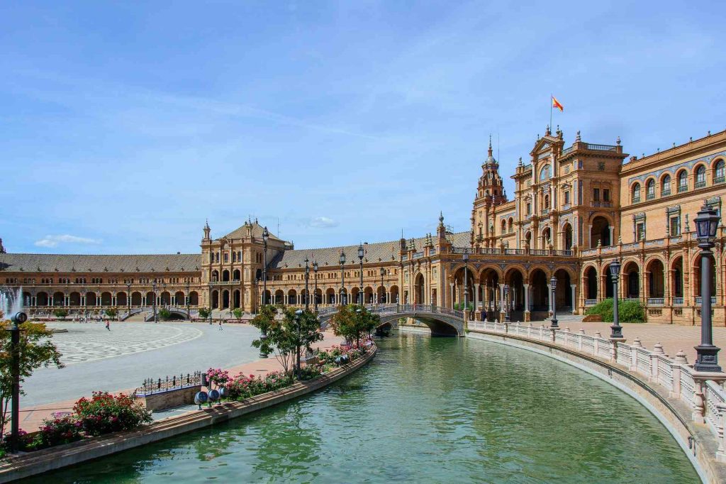 canal-view-plaza-espana