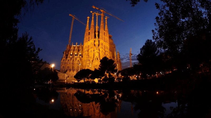 Barcelona in December is a great time to visit the Sagrada Familia