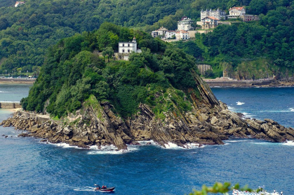 San Sebastian island with boat