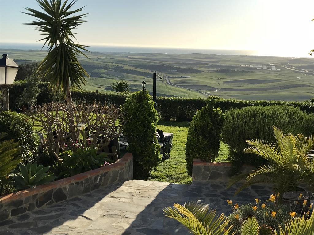 views-of-rolling-hills-in-spain